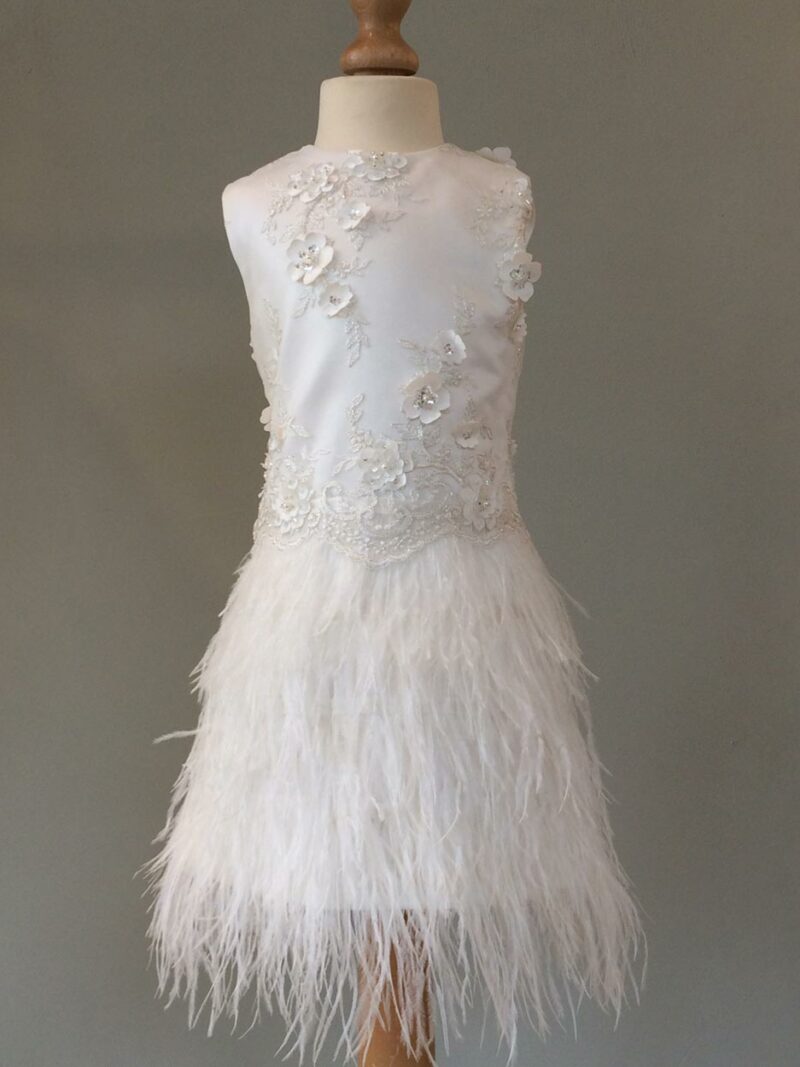 Kinderjurkje met kant en veren- Blossom – Ivoor