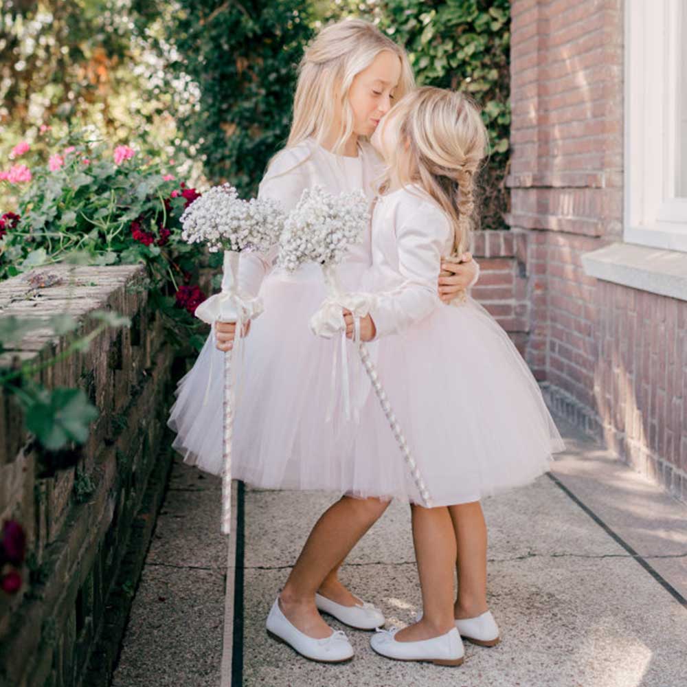 bruidsmeisjes-jurkjes-voor-bruiloft-kinderen-roze