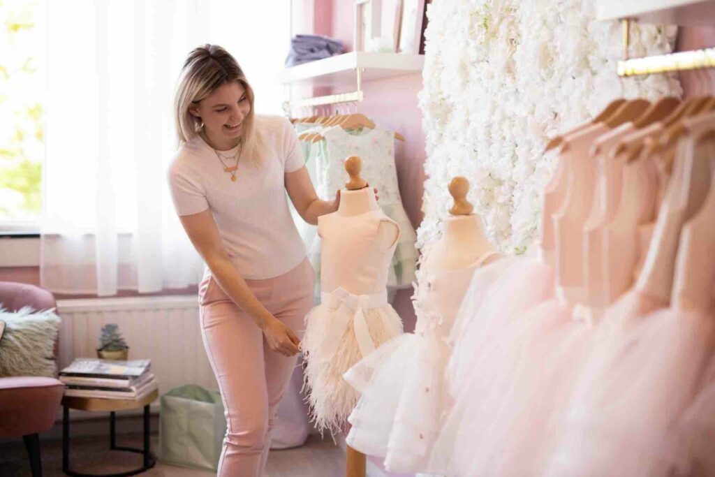 Winkel voor bruidsmeisjes jurkjes en communiekleedjes