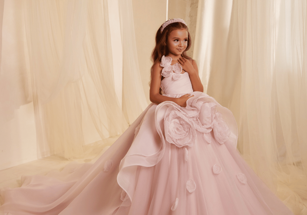 Roze lange communiejurk met sleep