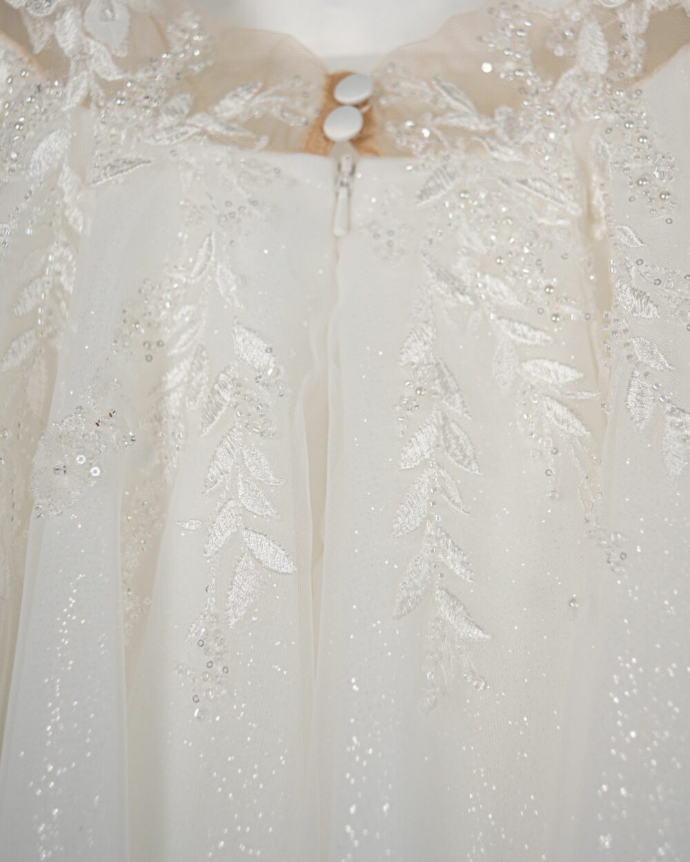 detailfoto van bruidsmeisje jurkje